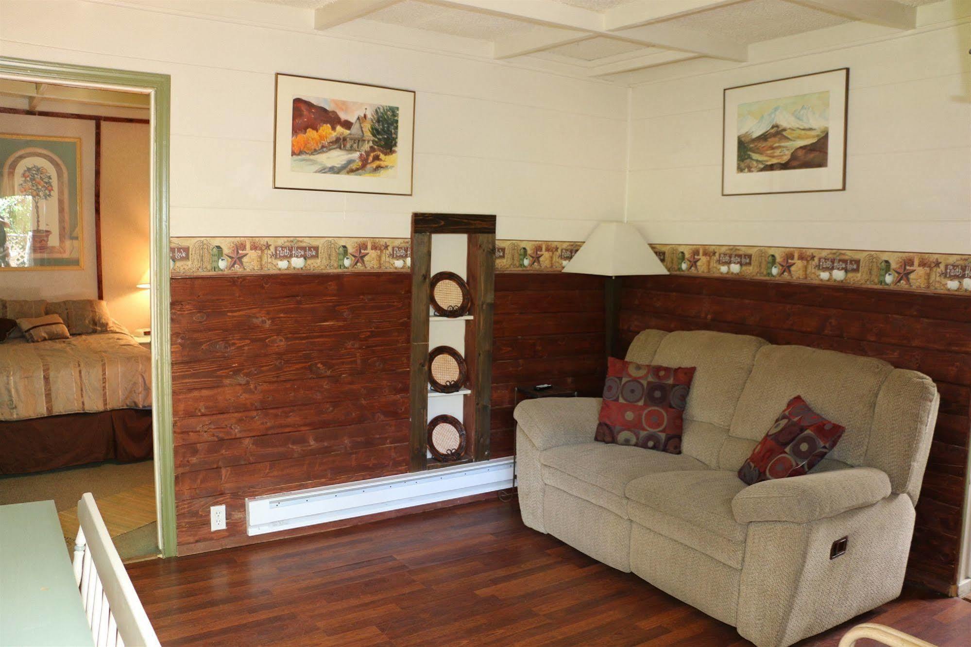 Apple Creek Cottages Прескот Екстериор снимка