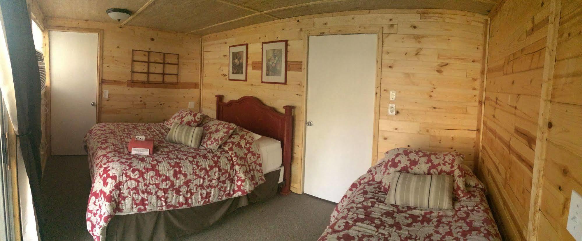 Apple Creek Cottages Прескот Екстериор снимка