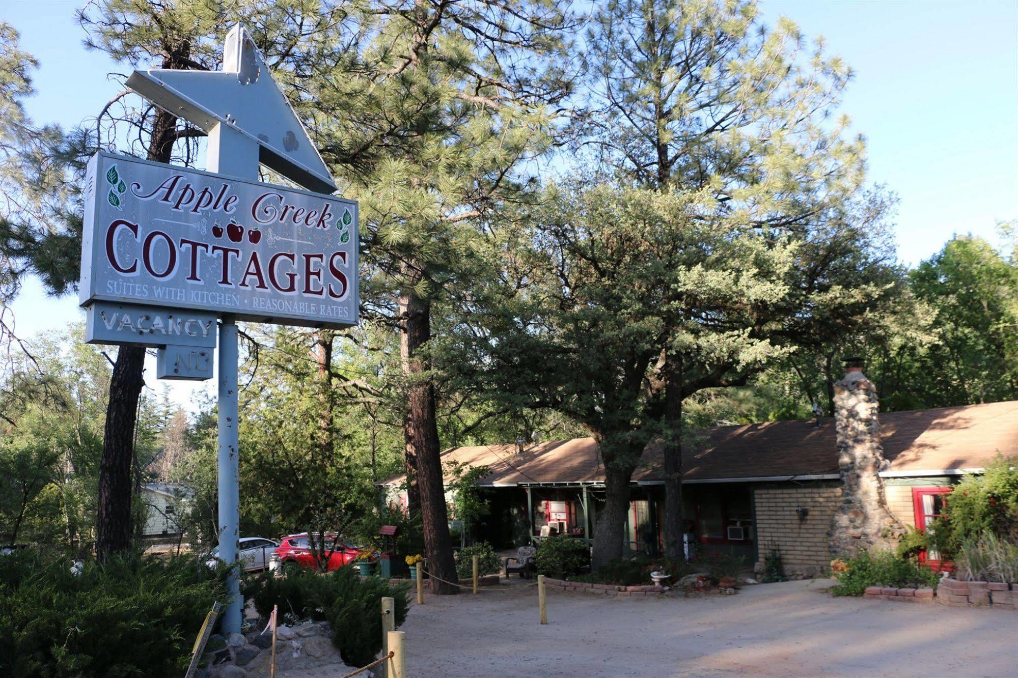 Apple Creek Cottages Прескот Екстериор снимка
