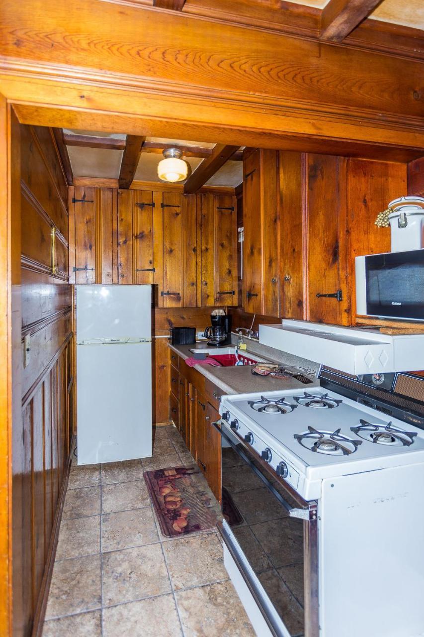 Apple Creek Cottages Прескот Екстериор снимка