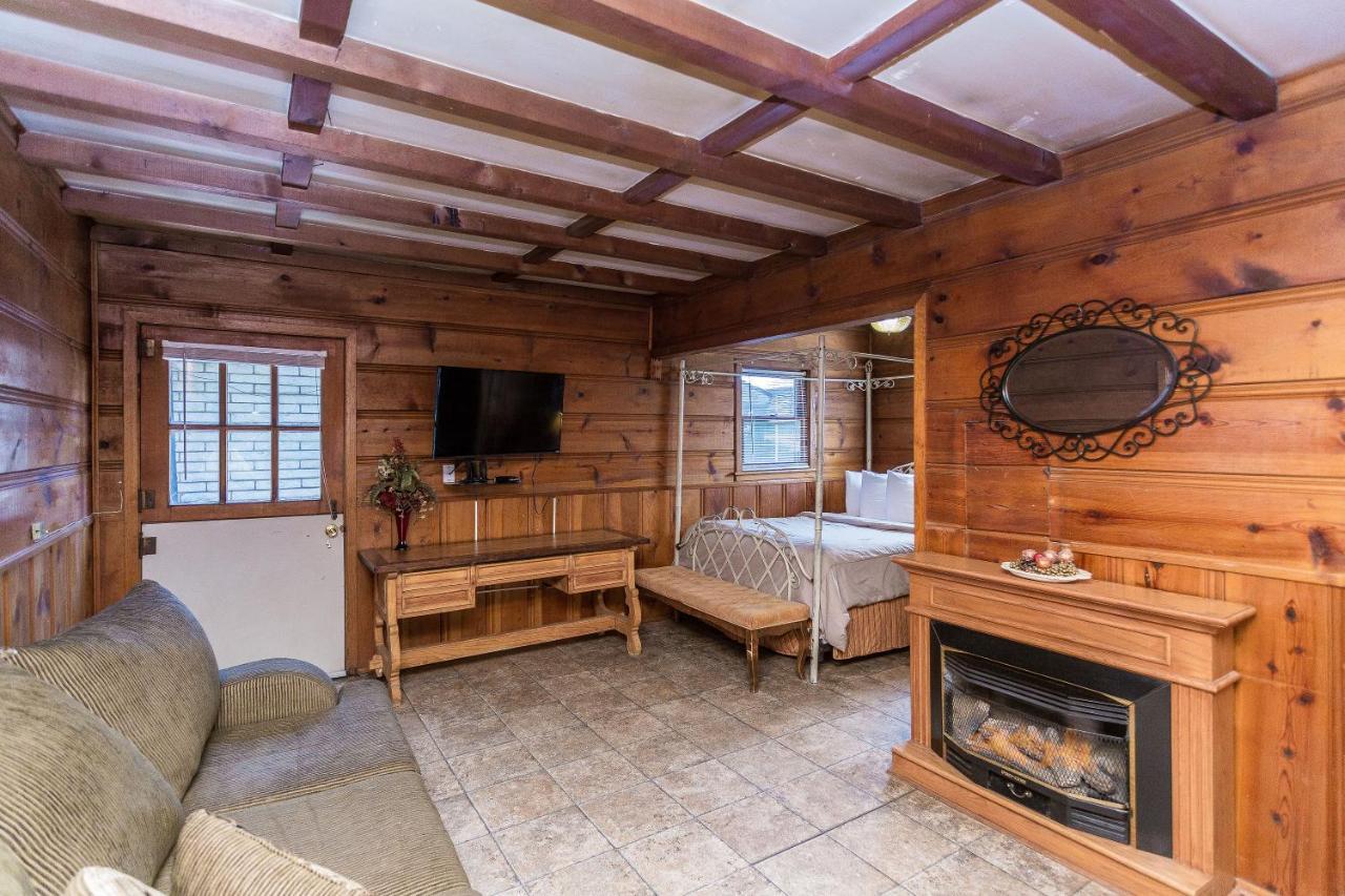 Apple Creek Cottages Прескот Екстериор снимка